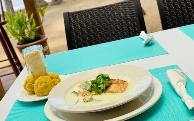 Pelican Beach Resort