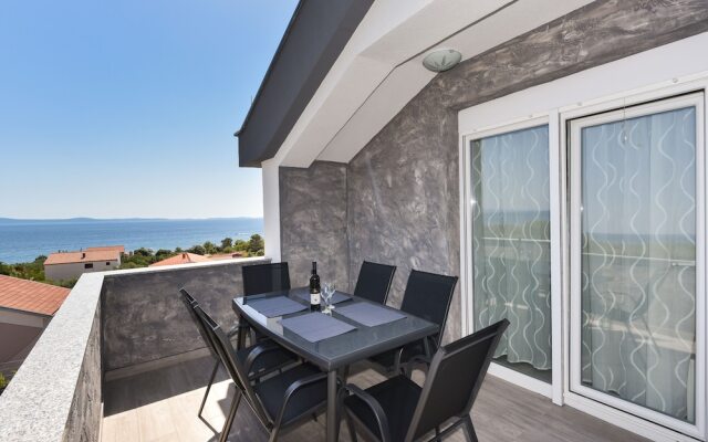 Crowonder Luxury Vir