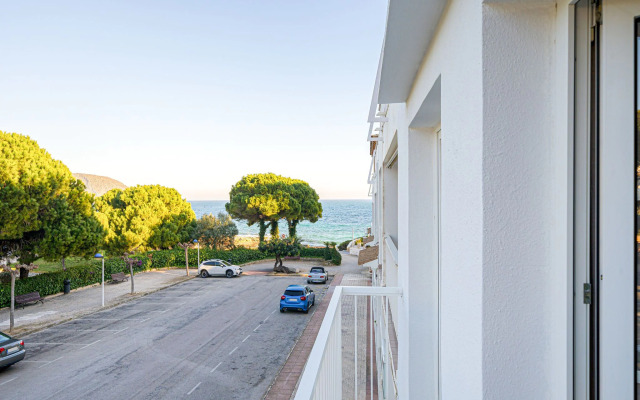 Inviting holiday home in Moraira near the sea