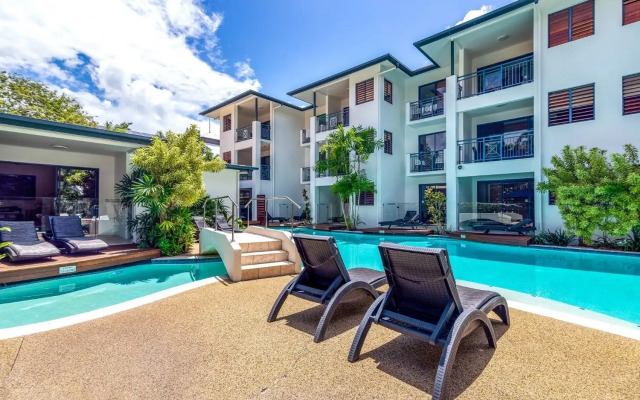 Meridian Port Douglas - Adults only