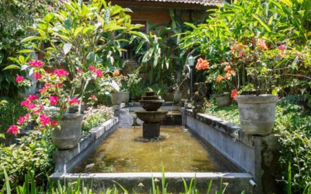 White House Central Ubud