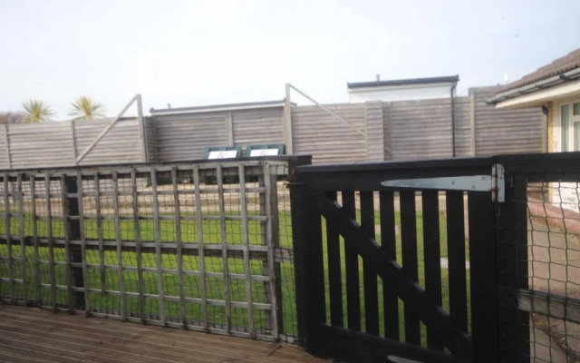 42A Medmerry Park 2 Bedroom Chalet