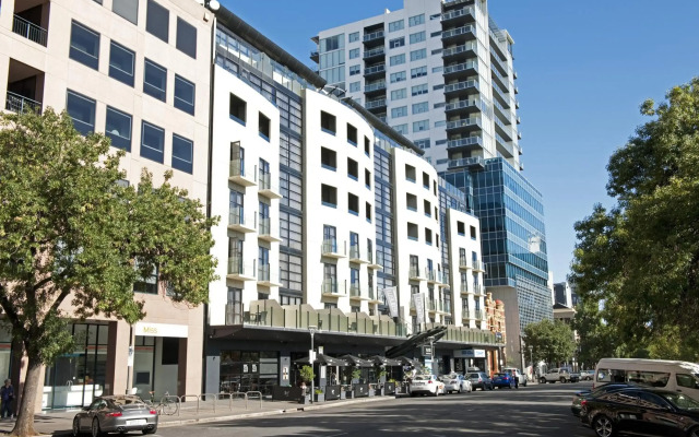 Mantra Hindmarsh Square Adelaide