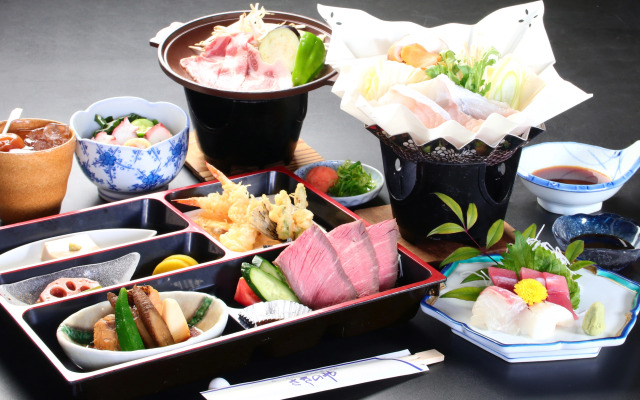 Nankishirahama Onsen Ryori no Yado Sakinoya