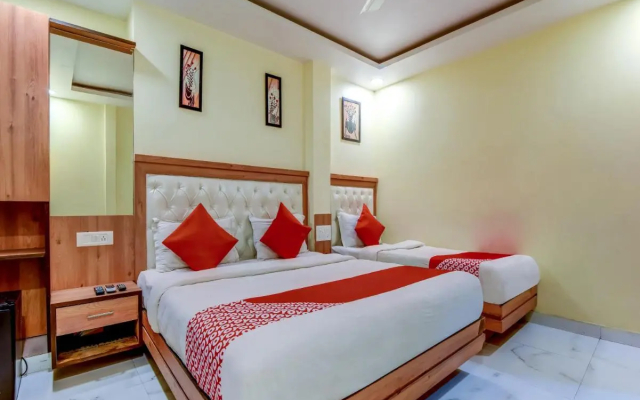 Hotel Sarthak Palace