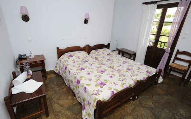 Elli Hotel