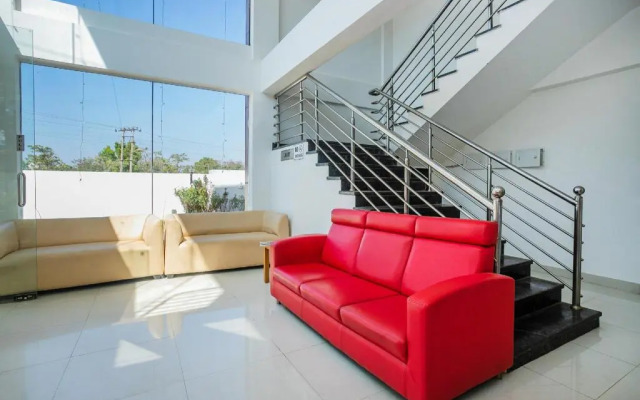 Hotel Cosmopolitan By OYO Rooms