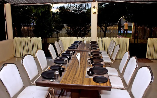 Hotal Royal Restaurant and Bar