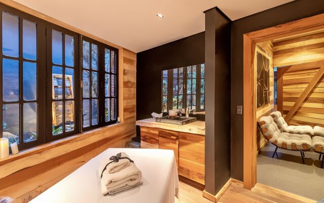 Ort Hotel
