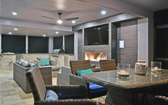 Shell Beach - The Treehouse 210