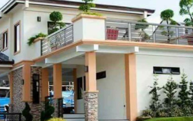 2 Bedroom Villa by AP at Tagaytay Hampton Villa