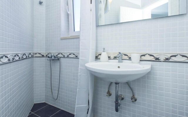 Amazing Home in Pisak with Hot Tub, WiFi & 4 Bedrooms