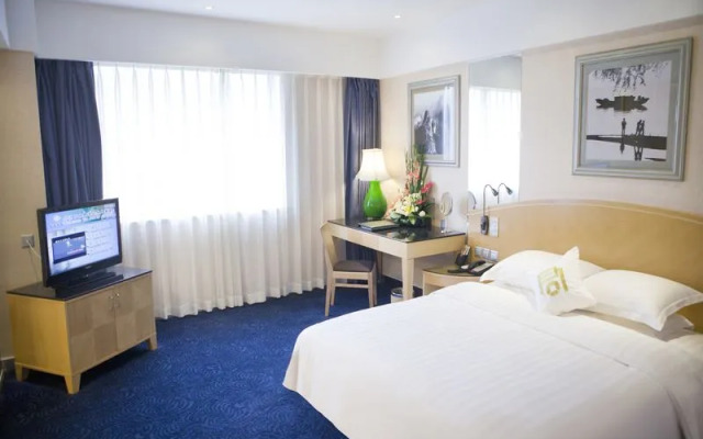 Junyi Frontier Hotel