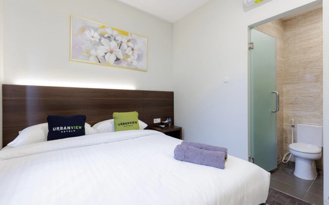 Urbanview Syariah Hotel Senen Jakarta – Guest Rooms – Jakarta