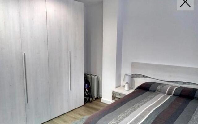 Apartamento totalmente reformado en 1ª linea