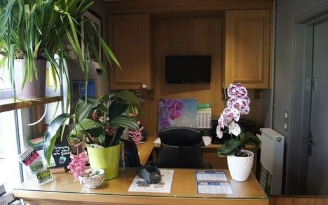 Brit Hotel Essentiel Reims Taissy