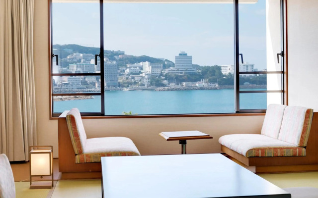 Shiraraso Grand Hotel