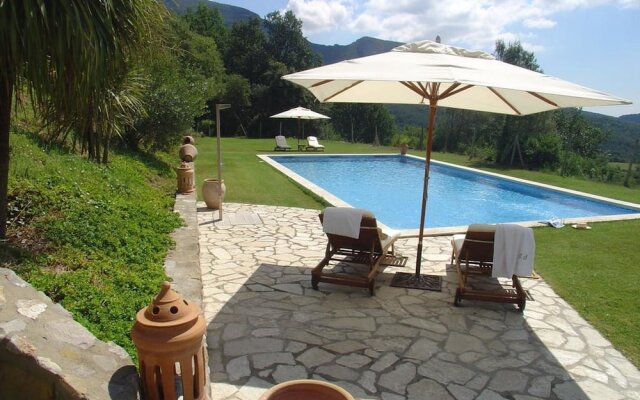 Mansion With 9 Bedrooms in Sales de Llierca, With Wonderful Mountain View, Private Pool, Furnished Garden - 68 km From the Slopes