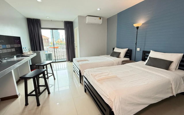 Baan Paknam Hotel