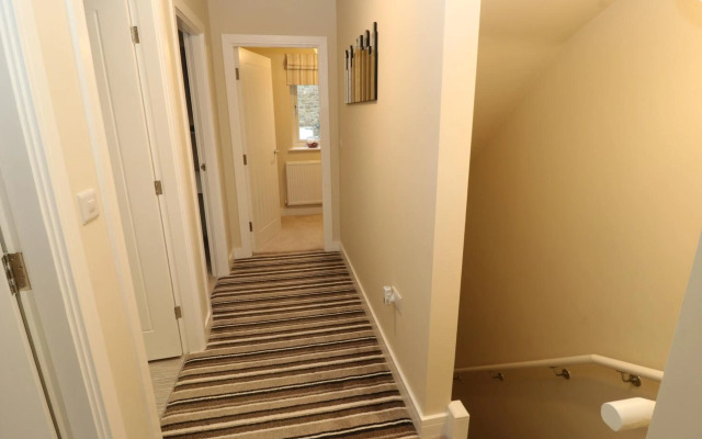 Modern Town House Shepley