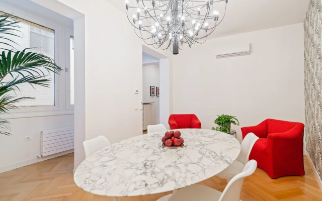 San Fermo Luxury Apartment