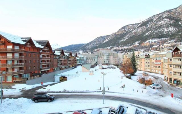 Appartement Briançon, 2 pièces, 5 personnes - FR-1-330C-103