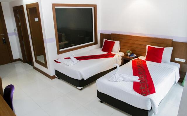 Chana Hotel Phuket