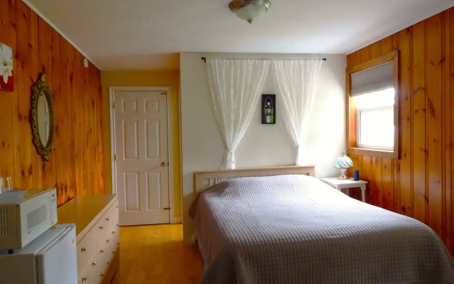 Cavendish Breeze Inn