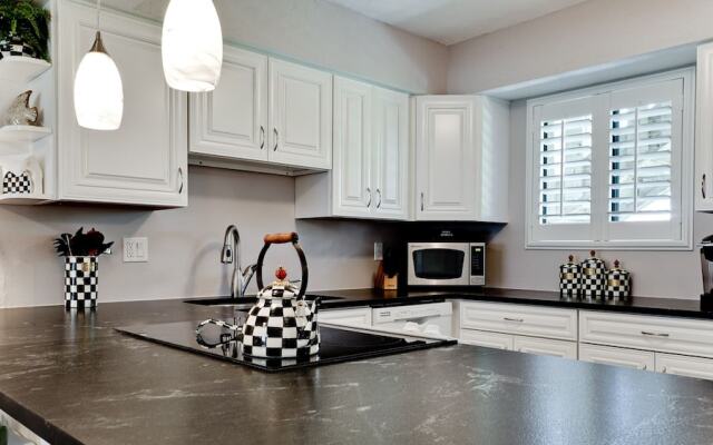 Runaway Bay Resort by BBG