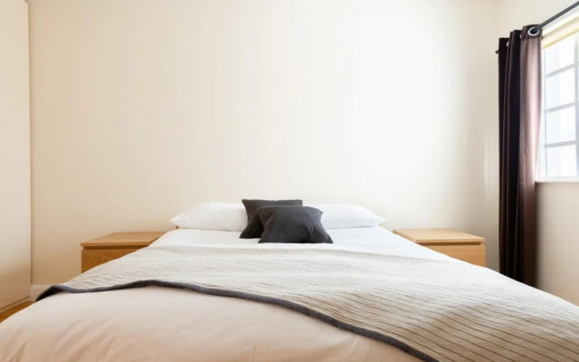 The Tower Bridge Escape - Modern Bright 3bdr Apartment