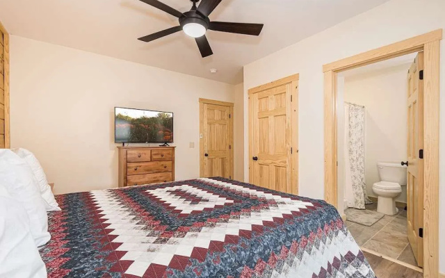John's Place by Taylor Made Deep Creek