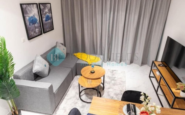 Bloomfields Stylish 2BR in Oasis Mas