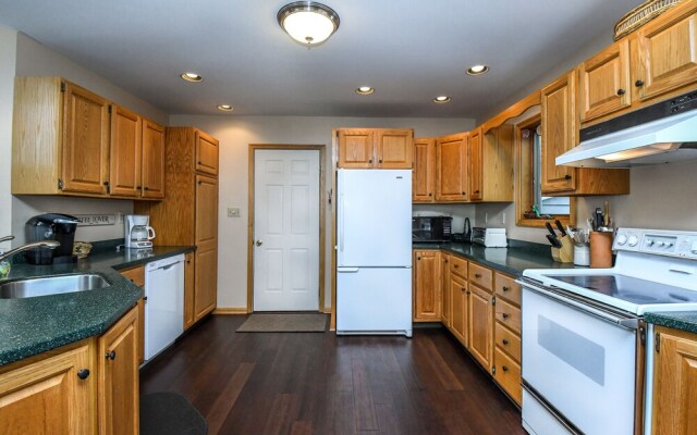 Mountain Majesty 4 Bedroom House