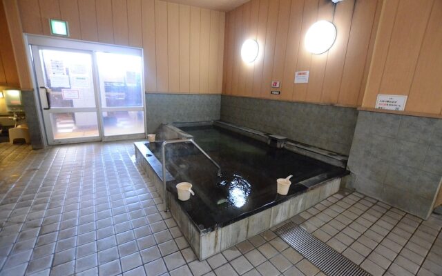 Kumamoto Capsule Hotel - Hostel, Caters to Men