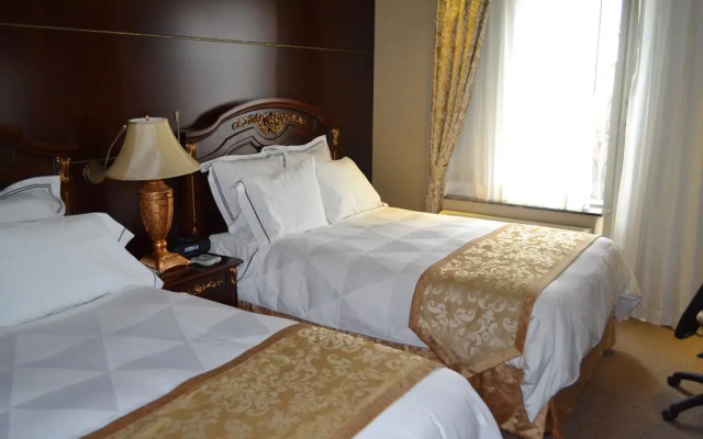 Radisson Hotel Toronto Airport West