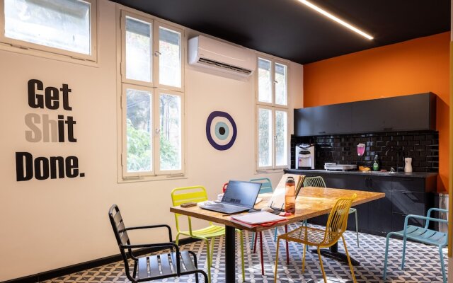 Artistic Vibes Haifa Hub by Sea N' Rent