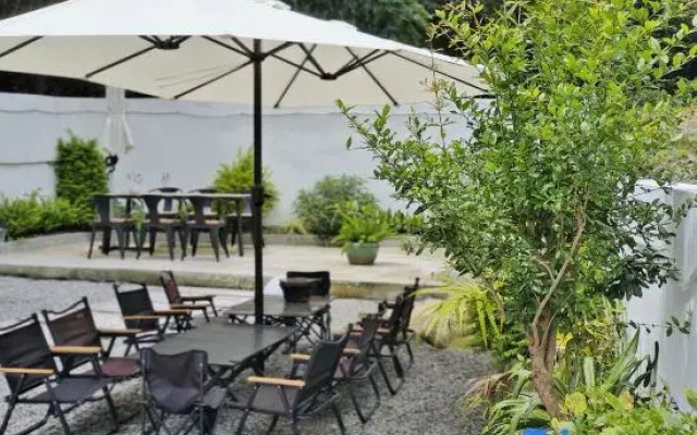 Xixia Moye Homestay