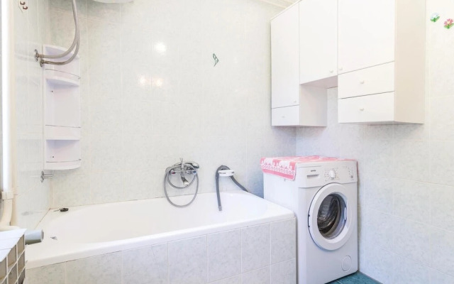 Beautiful Home in Pican With Wifi and 2 Bedrooms