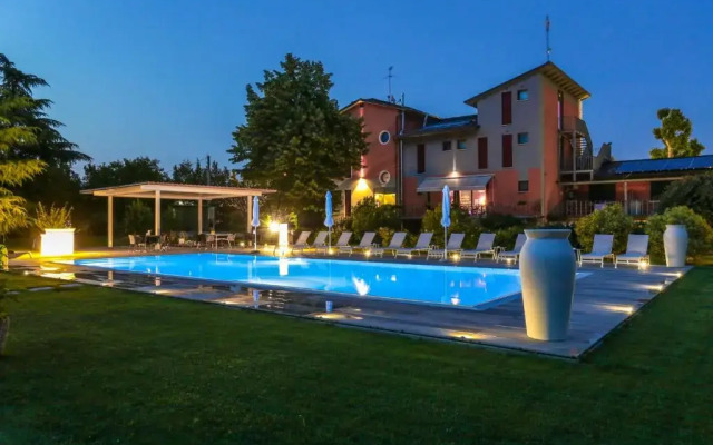 Residenza Cartiera 243