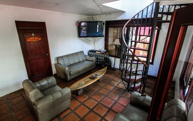 Tamarindo Backpackers