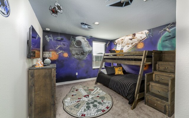 Tr_531r Champions 8 Bedroom Home