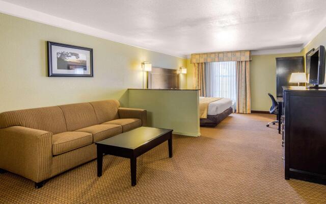 Quality Inn & Suites Gallup I-40 Exit 20