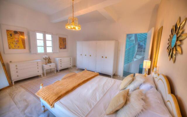 Spectacular spacious house with sun terrace ILJU1-1