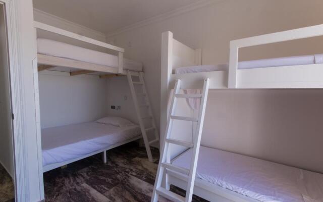 La Cocotera Boutique Hostel & Coworking