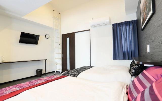 GATE80 Shinsaibashi West 2