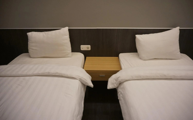 Pantes Hotel  Simpang lima Semarang – Guest Rooms – Semarang