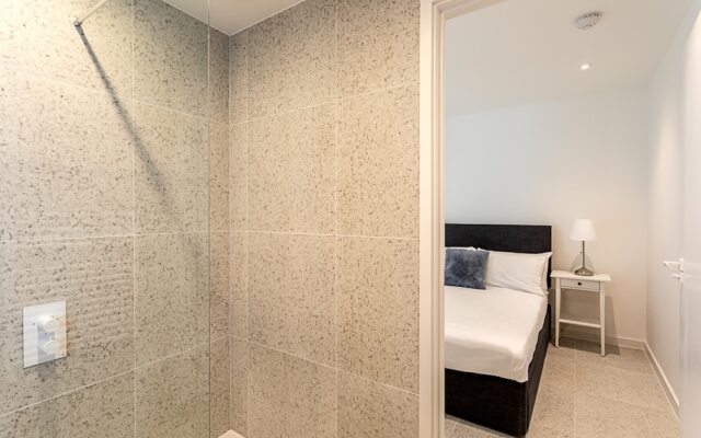 Whitechapel Modern Studio Flat