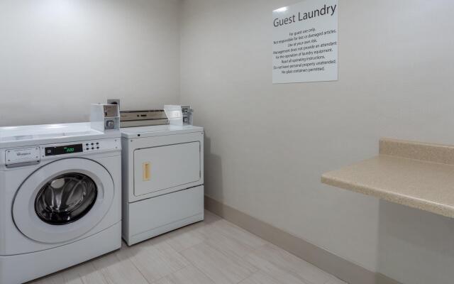 Holiday Inn Express & Suites Vandalia by IHG