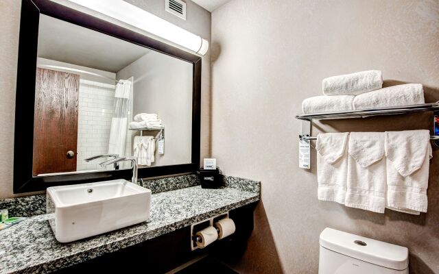 Home Inn & Suites Swift Current