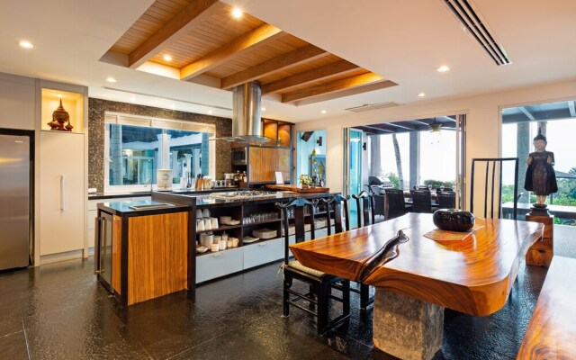 Ocean View Boutique 8BR Pool Villa Sawan